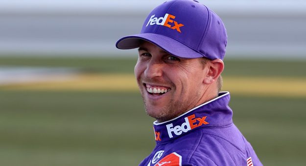 denny-hamlin-pole-625x340